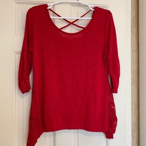 💜3 for $15💜 Red IZ Byer Shirt